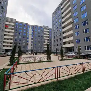 3-комн. квартира, 3 этаж, 102 м², старый аэропорт