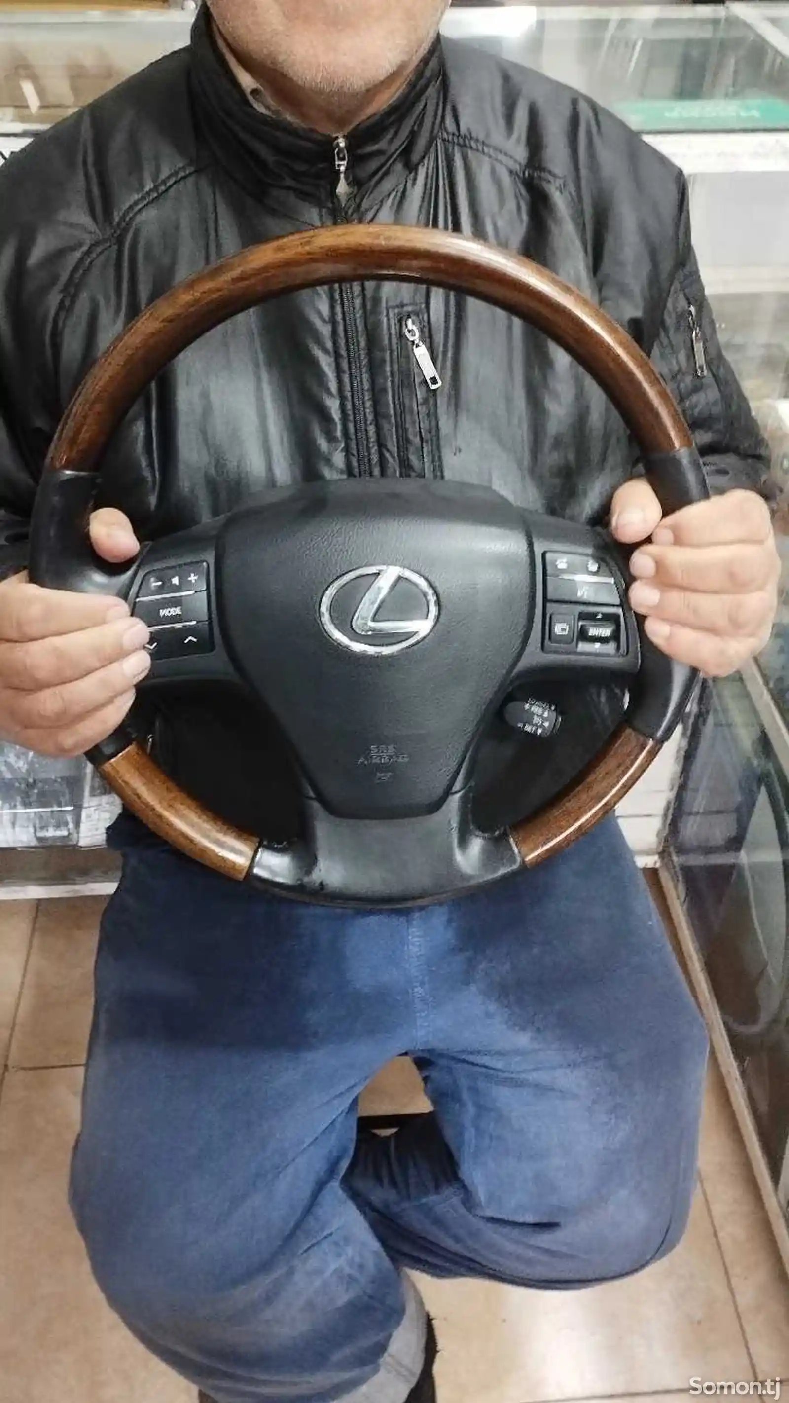 Руль для Lexus 2010-2015-3