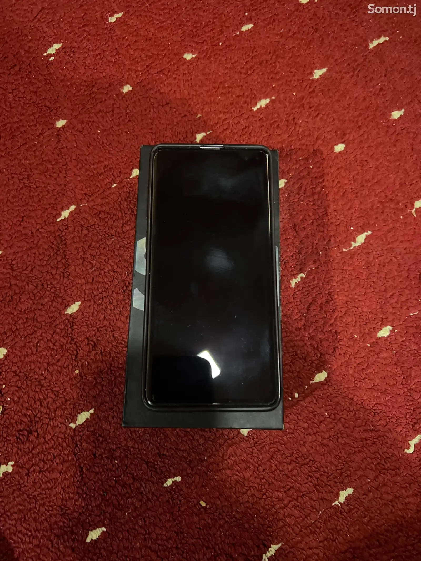 Samsung Galaxy S10 Plus-1