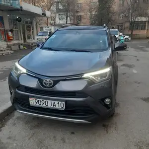 Toyota RAV 4, 2018