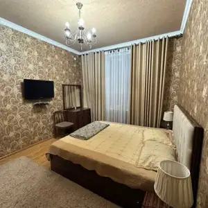 3-комн. квартира, 3 этаж, 70м², 19мкр