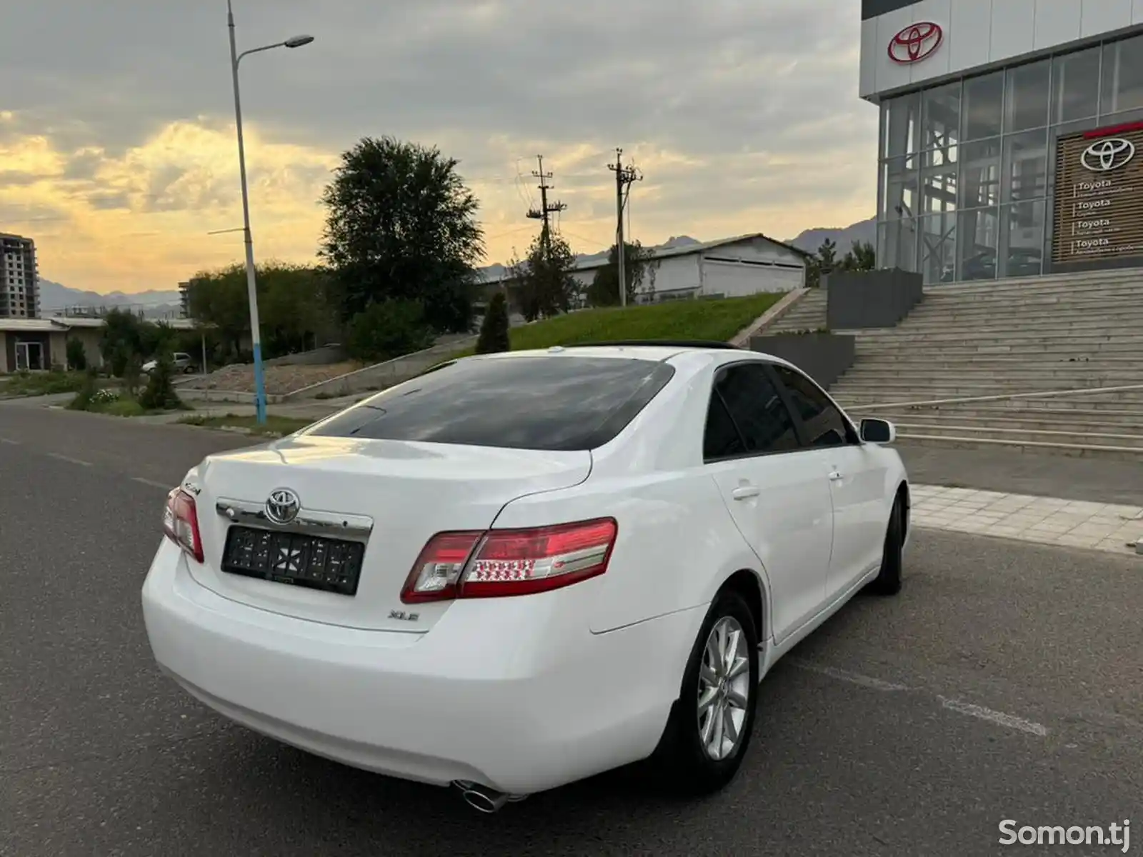 Toyota Camry, 2011-5