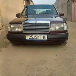 Mercedes-Benz W124, 1991