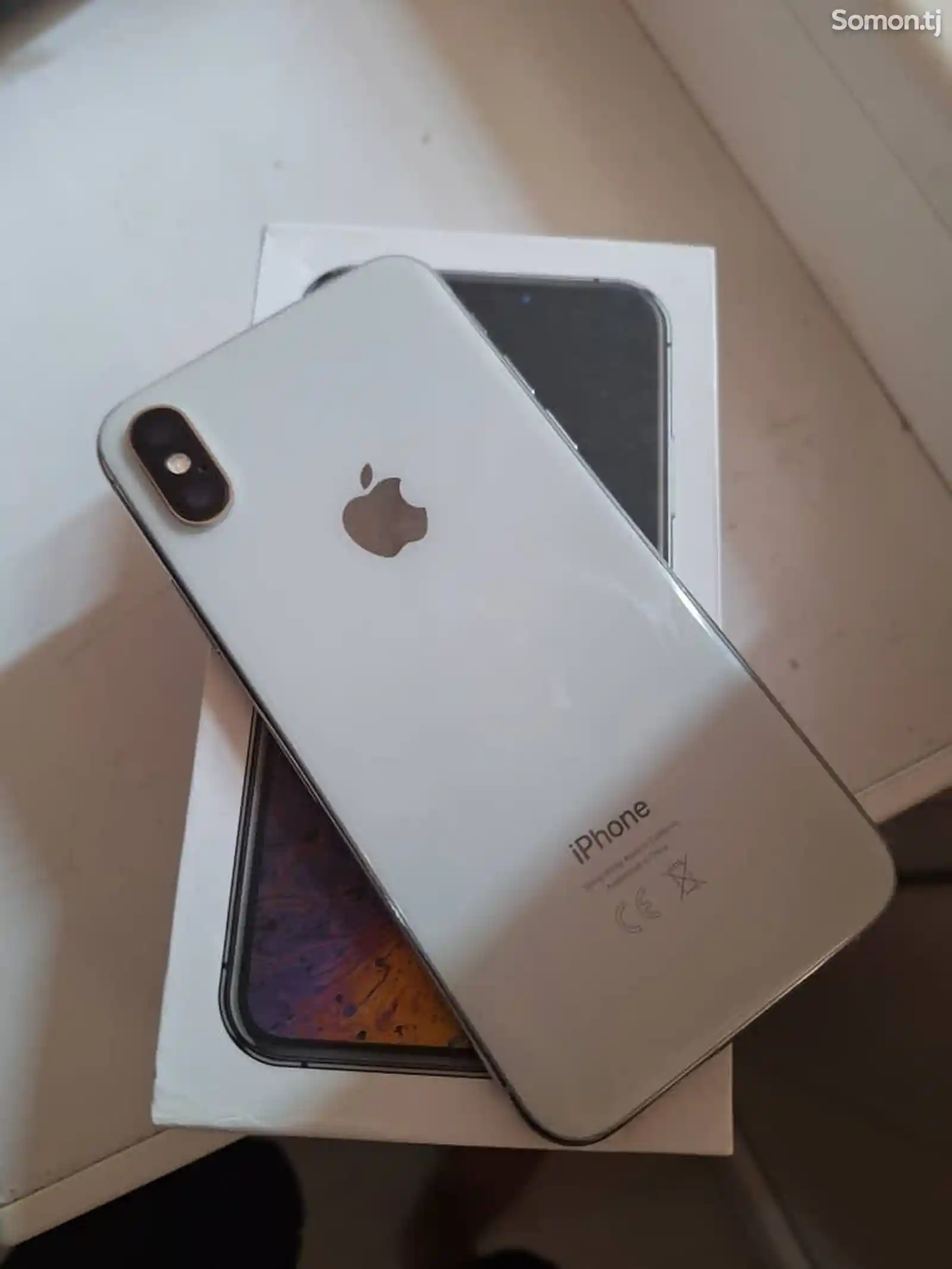 Apple iPhone Xs, 64 gb, Silver-1