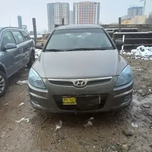 Hyundai Elantra, 2009