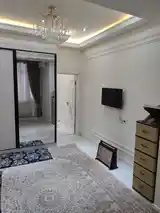 1-комн. квартира, 15 этаж, 55 м², Айни 53-8