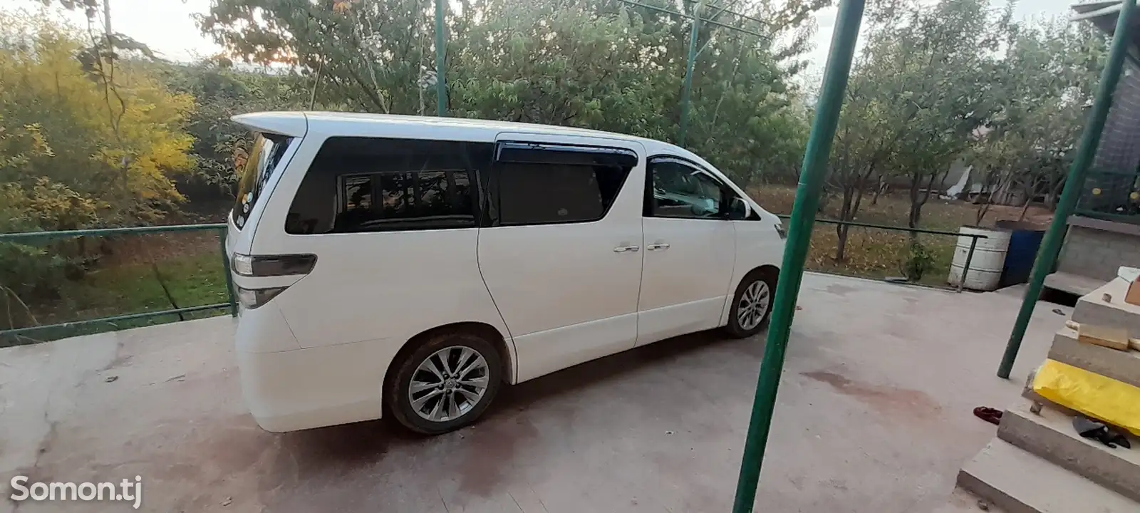 Toyota Vellfire, 2010-1