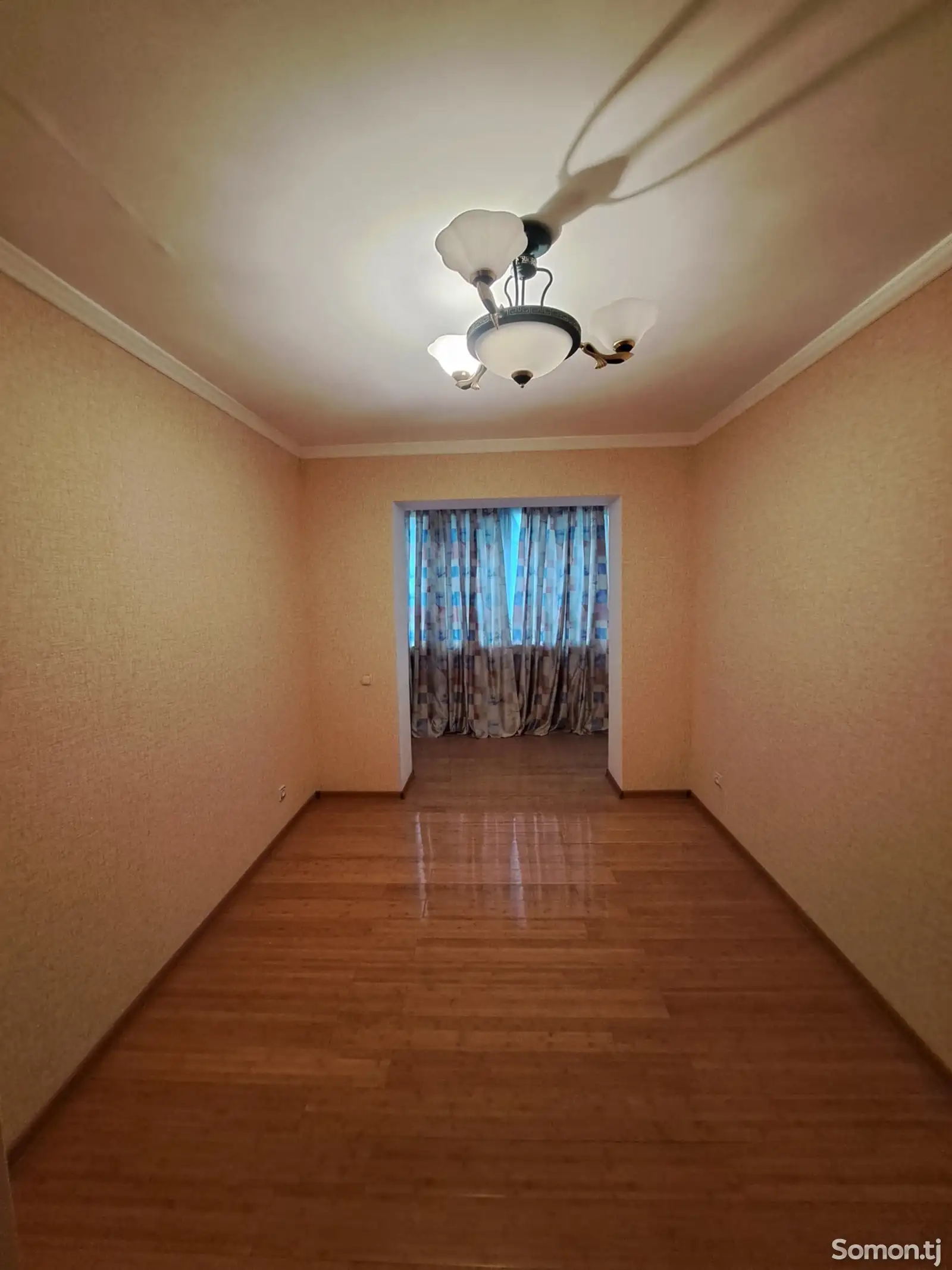 3-комн. квартира, 1 этаж, 115 м², Универмаг-12