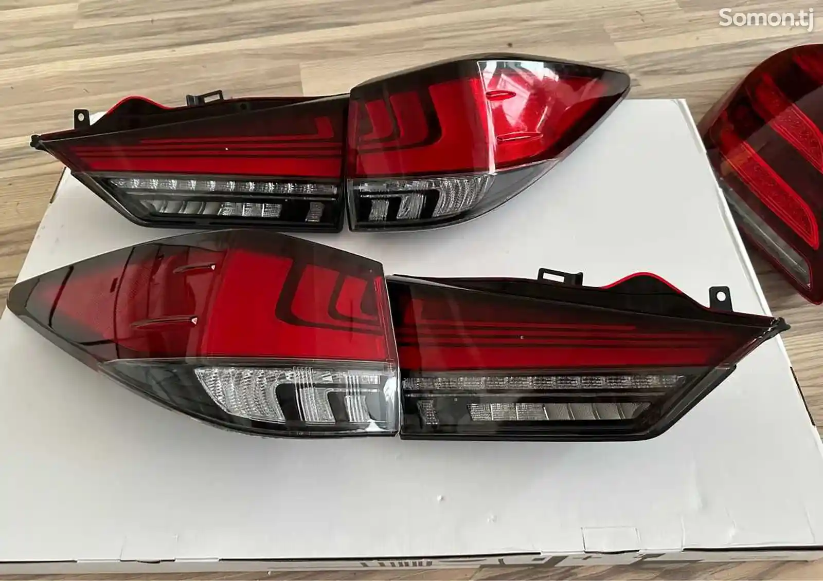 Задние фонари от Lexus RX 2022-1