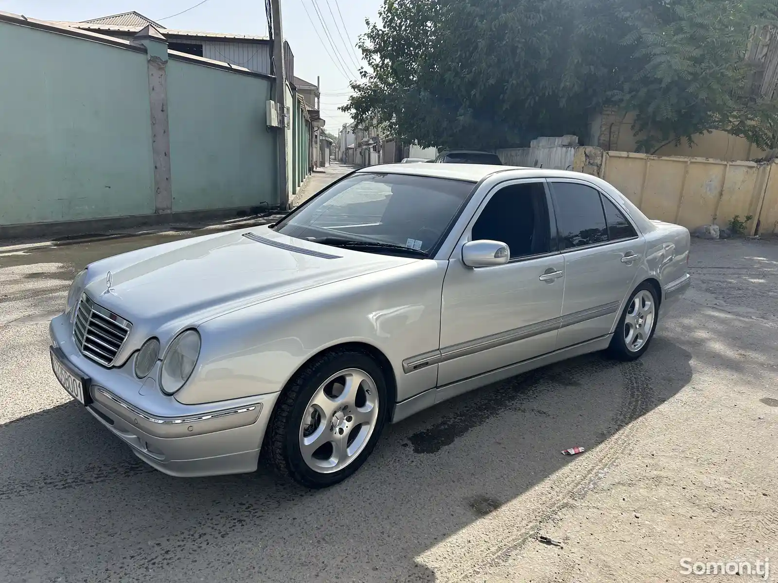 Mercedes-Benz E class, 2002-3