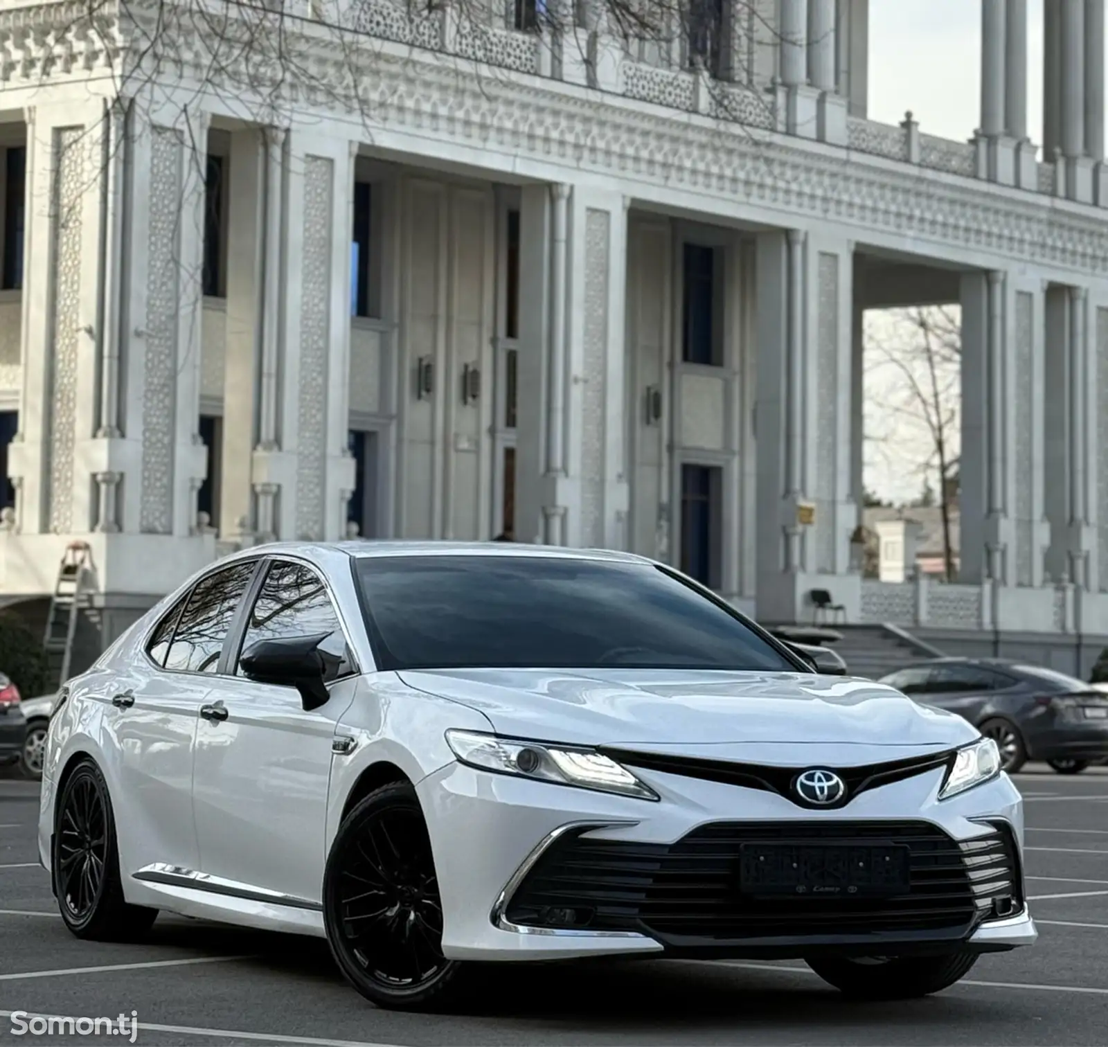 Toyota Camry, 2018-1