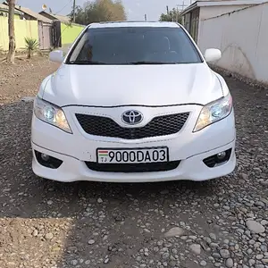 Toyota Camry, 2011