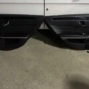 Обшивка дверей от Mercedes-Benz W212