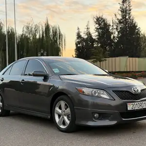 Toyota Camry, 2010