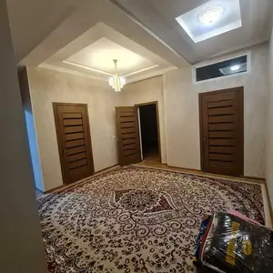 2-комн. квартира, 4 этаж, 90м², Зарафшон