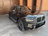 BMW X7, 2024-4