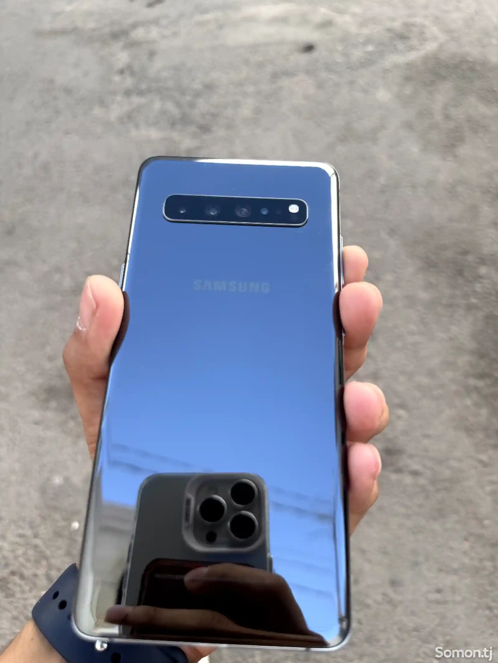 Samsung Galaxy S10+-1