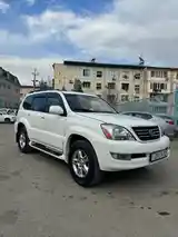 Lexus LX series, 2005-7