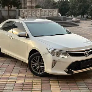 Toyota Camry, 2017