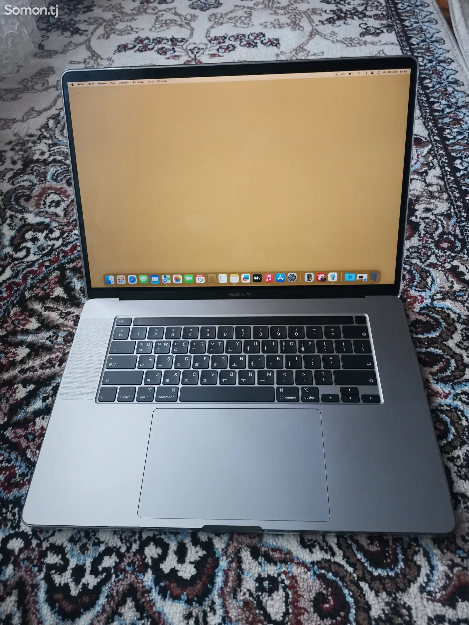 Ноутбук Apple MacBook Pro 2019 16 дюймов Touch Bar i7 512 ГБ Space Grey-1