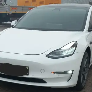 Tesla Model Y, 2022