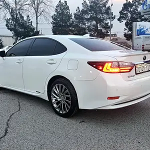 Lexus ES series, 2016