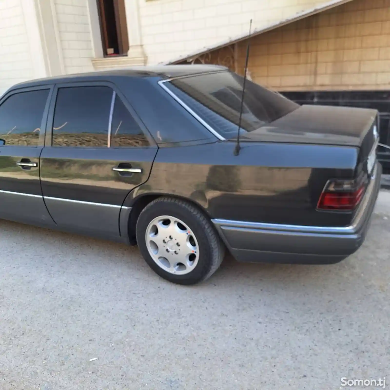 Mercedes-Benz W124, 1994-9