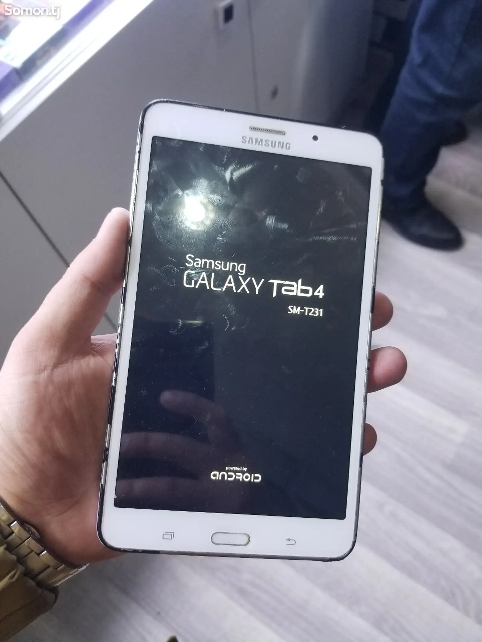 планшет Samsung Galaxy Tab 4-1