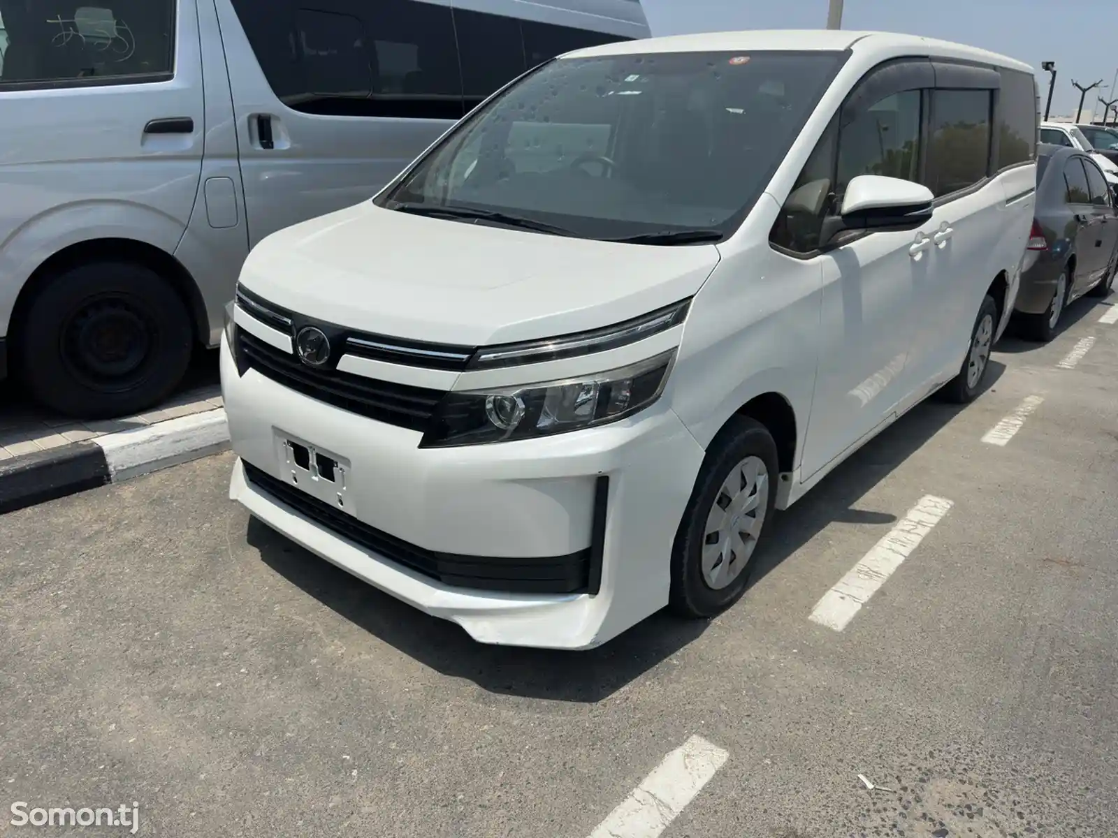 Toyota Voxy, 2017-1