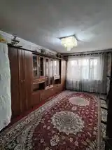 2-комн. квартира, 4 этаж, 60 м², 33 мкр-7