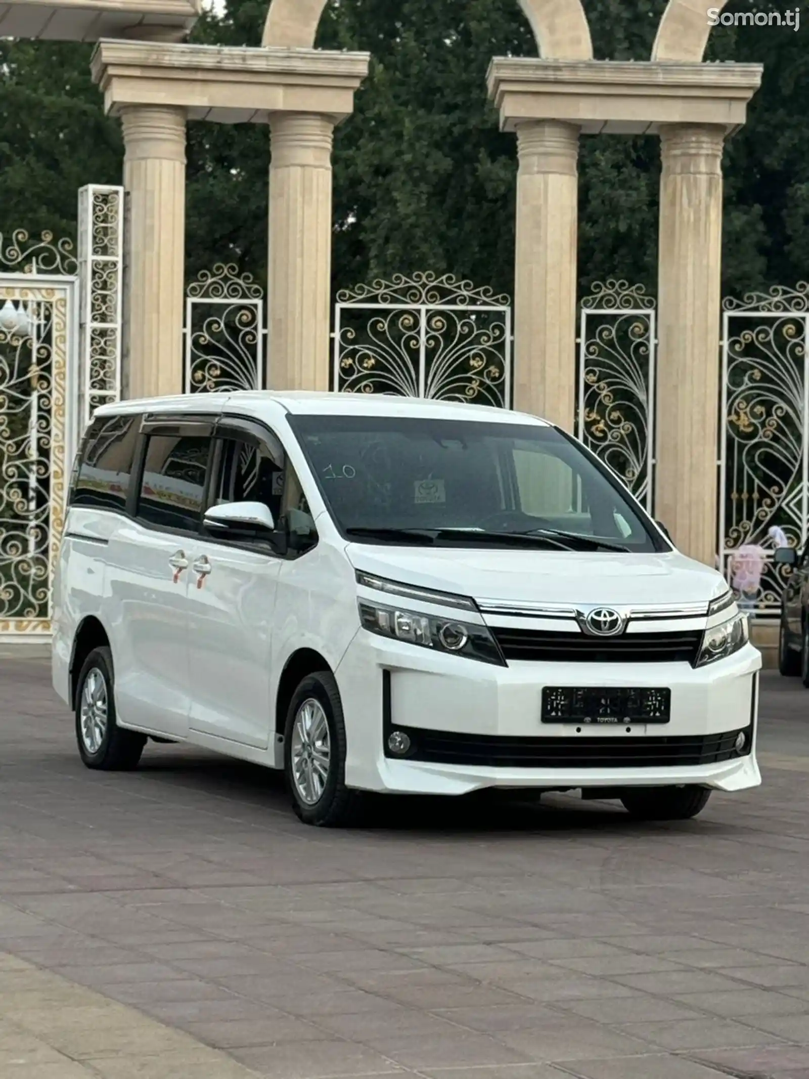 Toyota Voxy, 2016-4