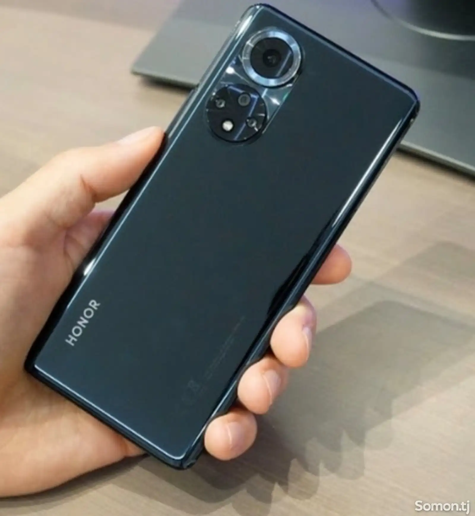 Телефон Honor-2