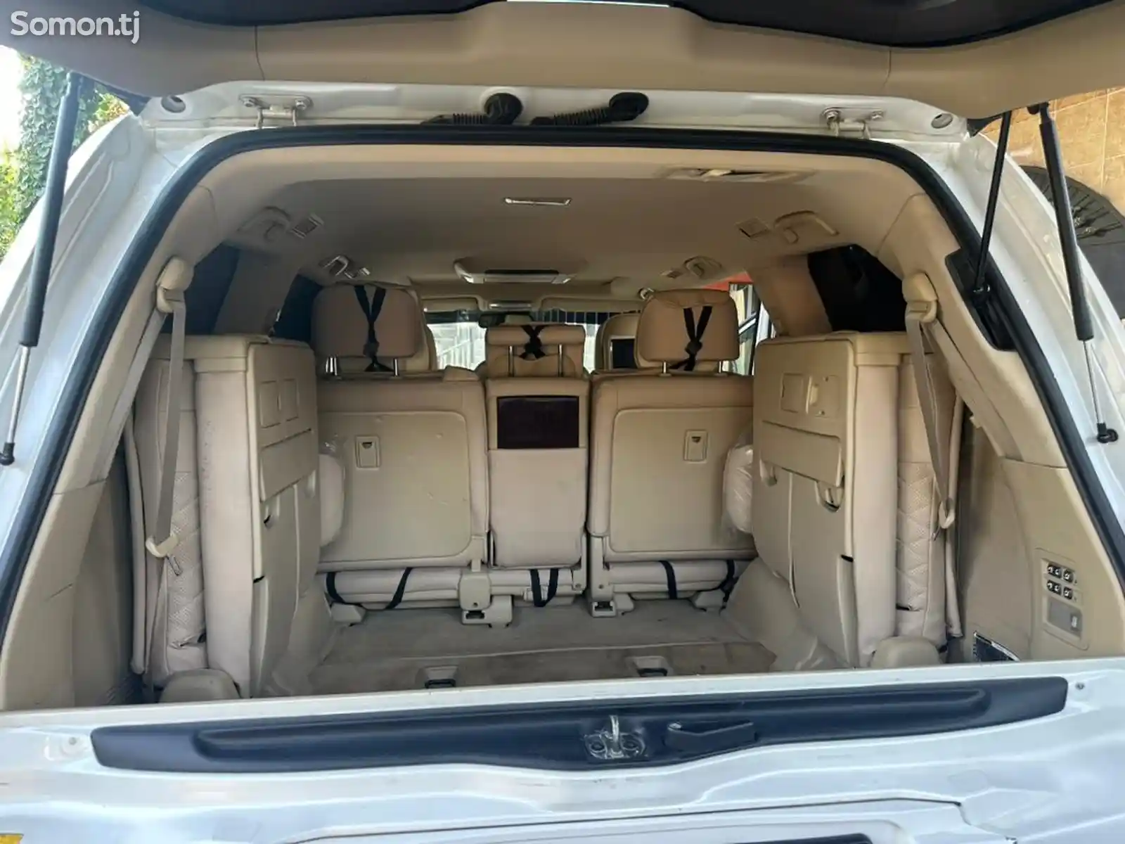 Lexus LX series, 2010-7