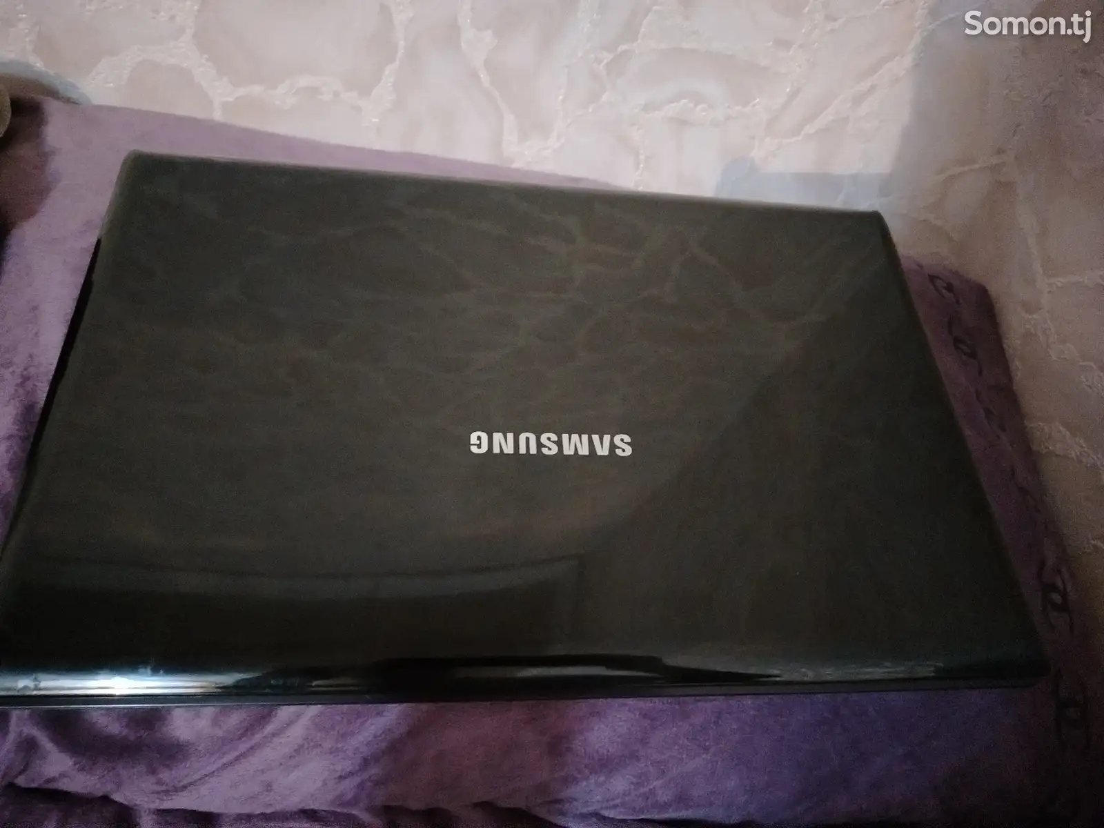 Ноутбук Samsung-1