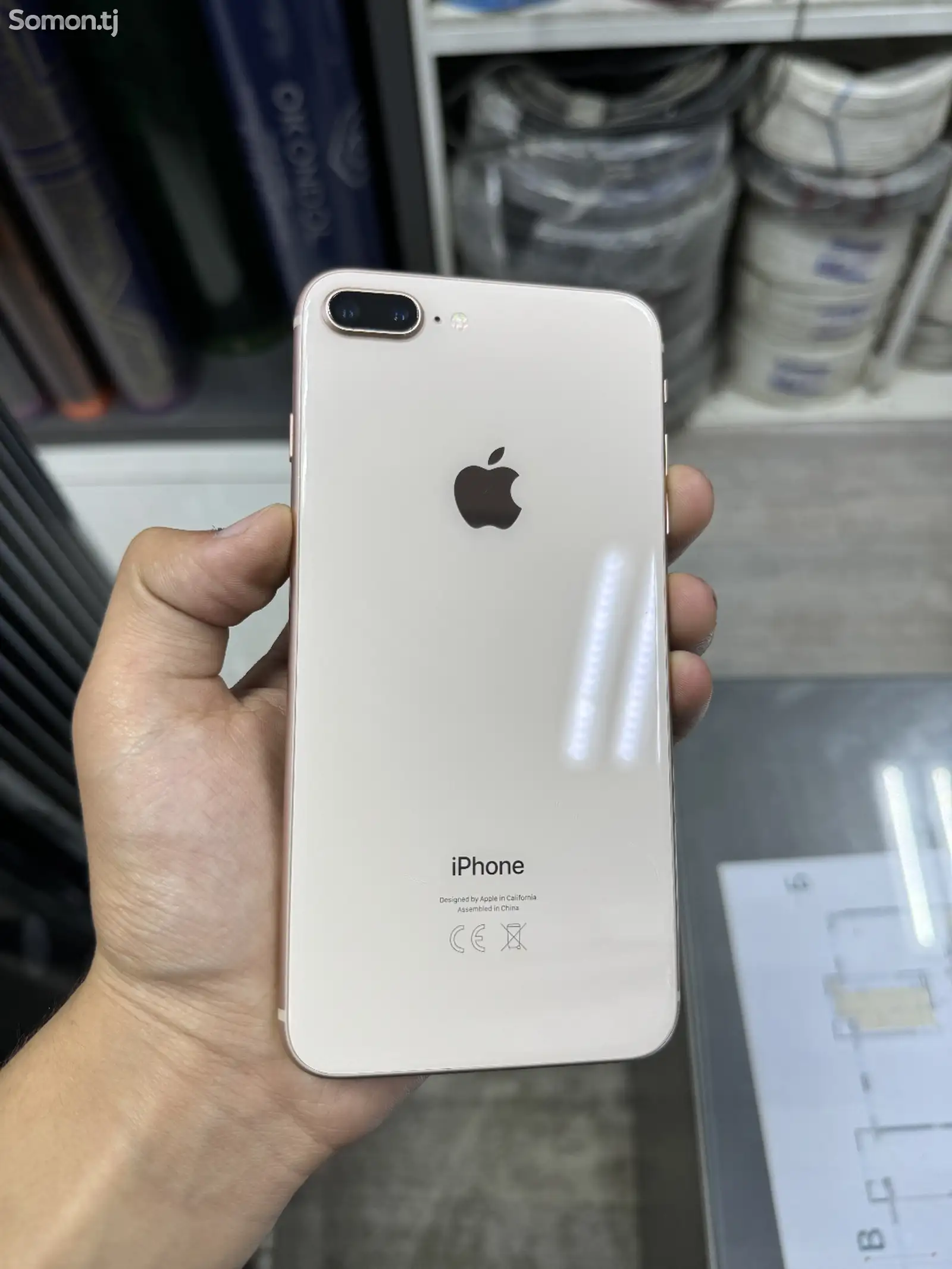 Apple iPhone 8 plus, 128 gb, Gold-1