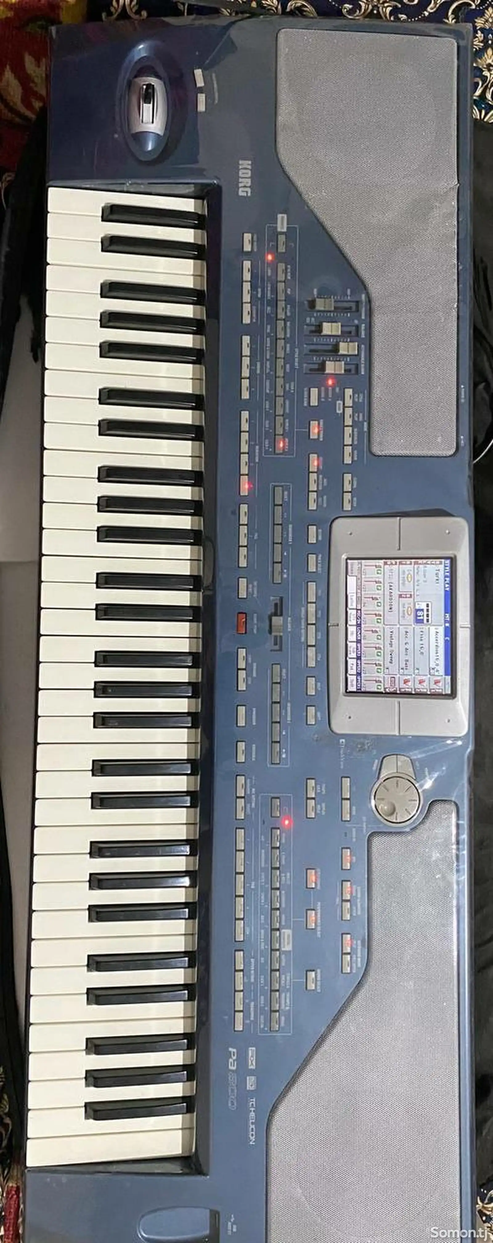 Синтезатор Korg Pa 800-1