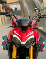 Мотоцикл Ducati Streetfighter-4