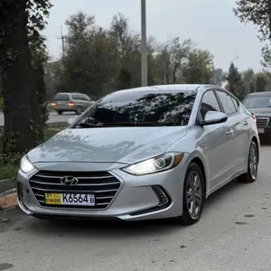 Hyundai Elantra, 2016