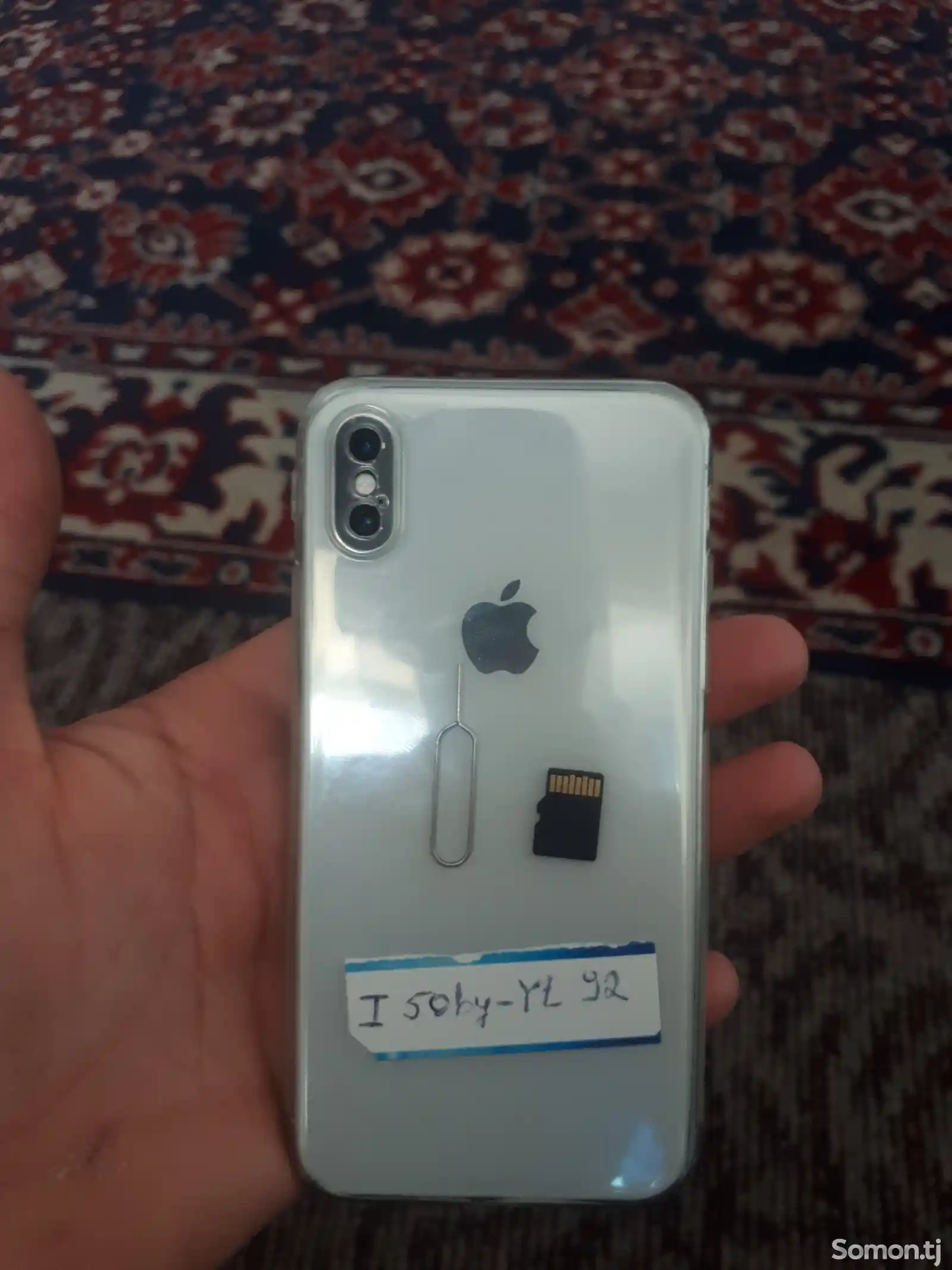 Apple iPhone Xr-1