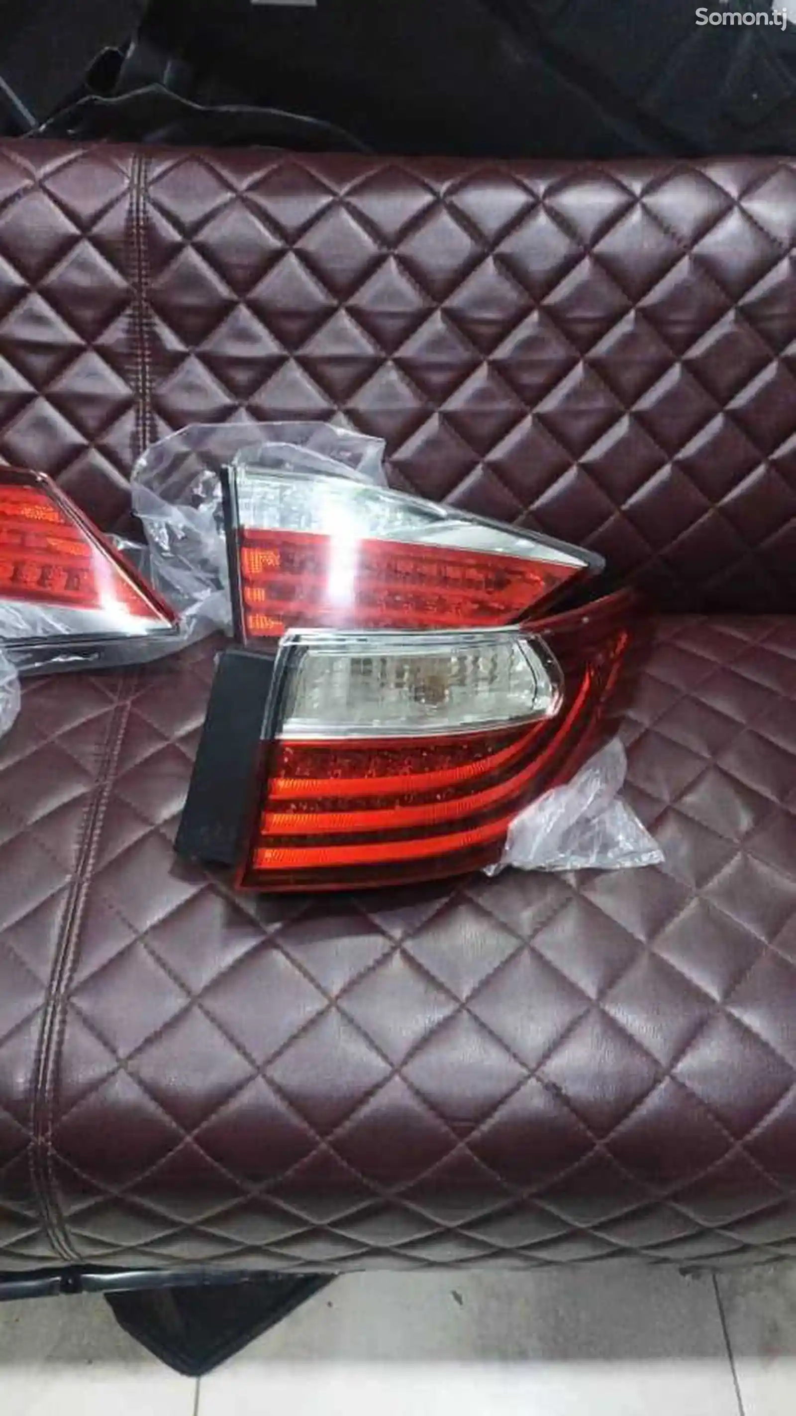 Задние фары от Lexus ES 2014-2