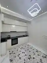 2-комн. квартира, 15 этаж, 85 м², 92 мкр-6