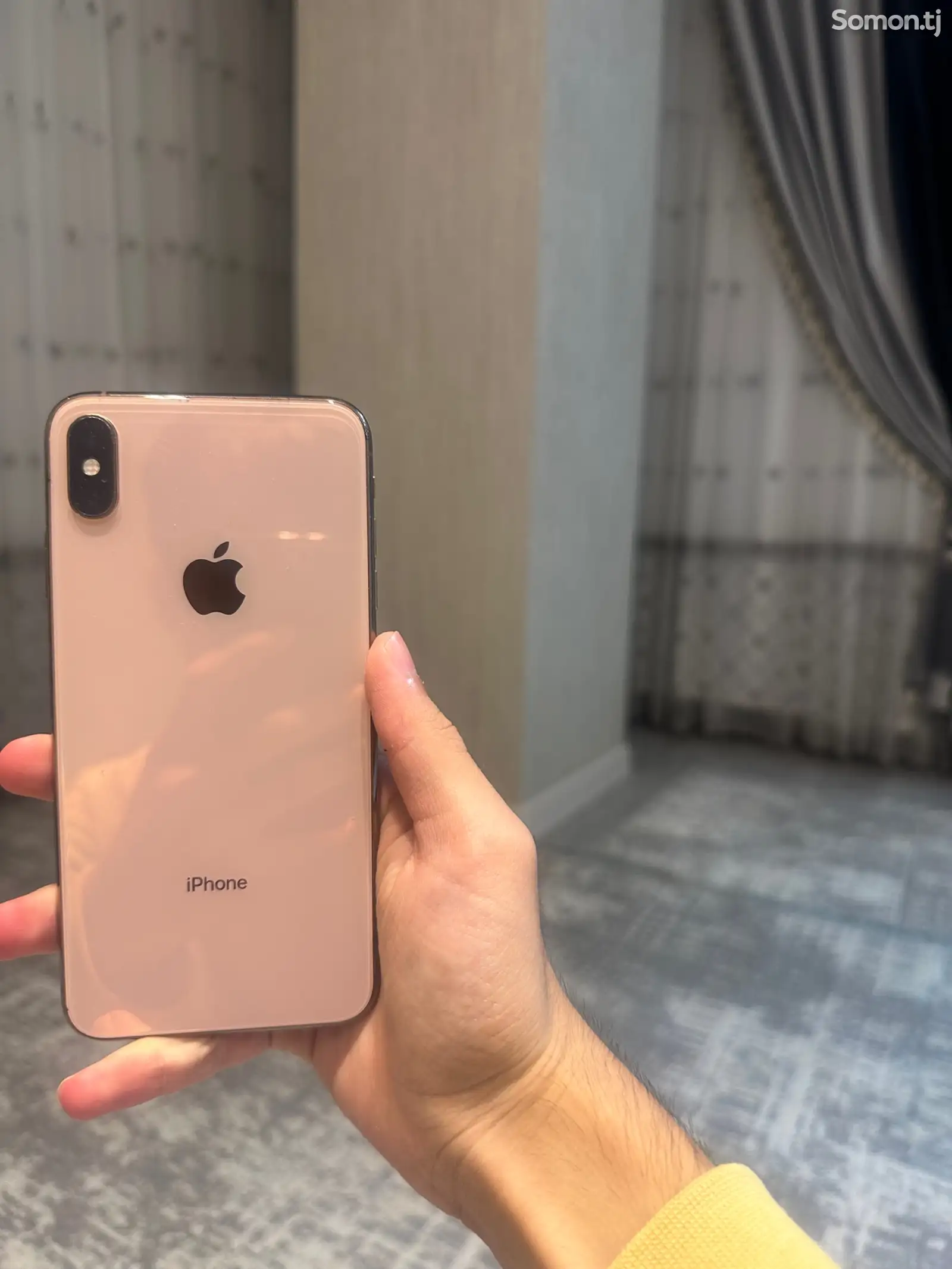 Apple iPhone Xs Max, 64 gb, Gold-1