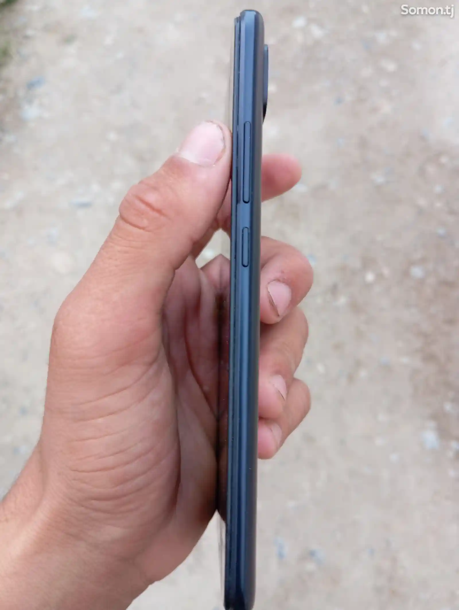 Телефон Xiaomi-3