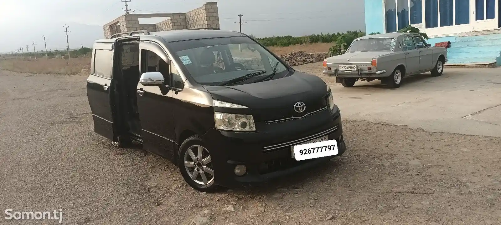 Toyota Voxy, 2008-2