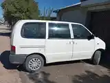 Nissan Serena, 1996-3