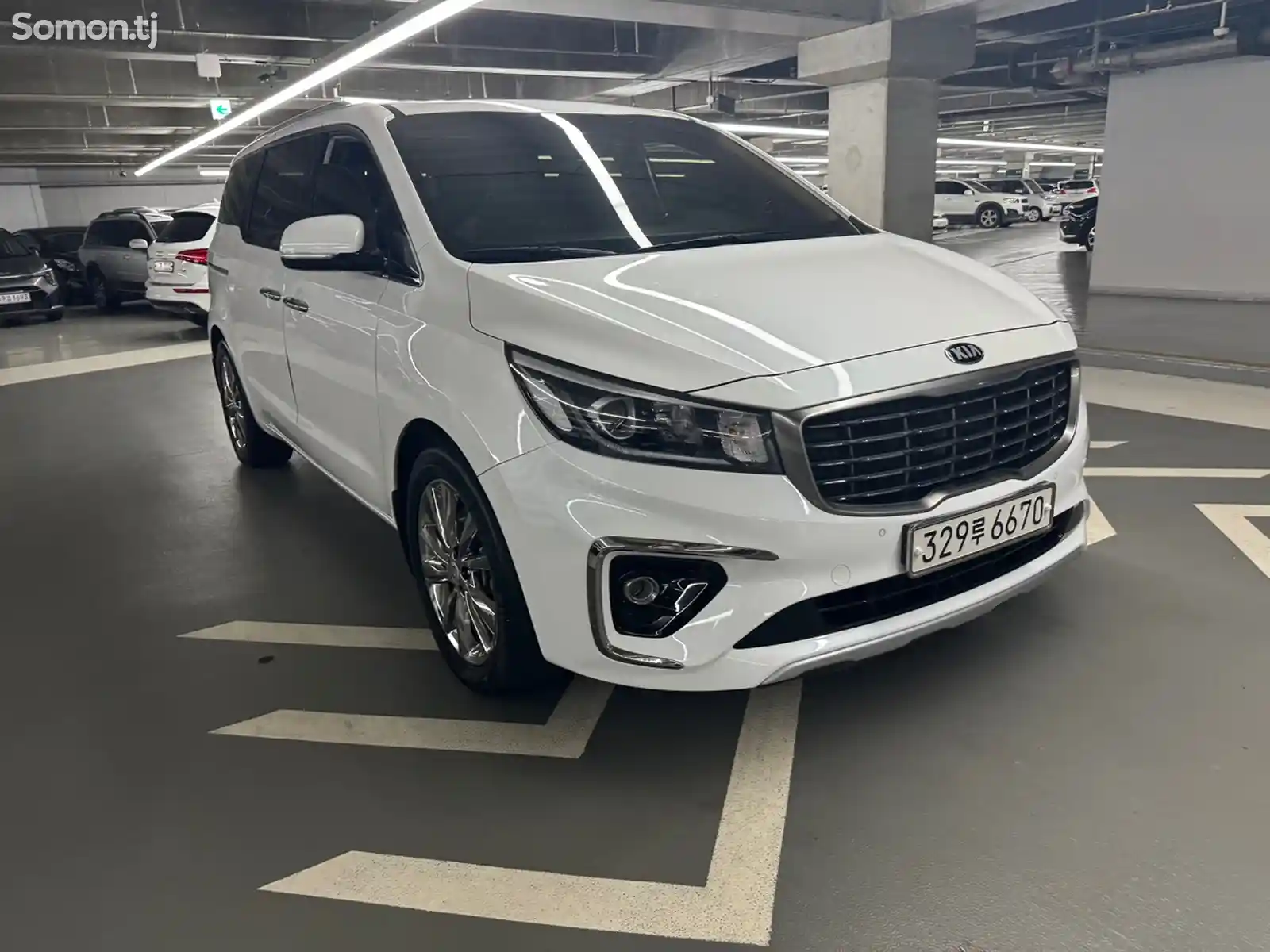 Kia Carnival, 2014-11