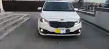 Kia Carnival, 2015-2