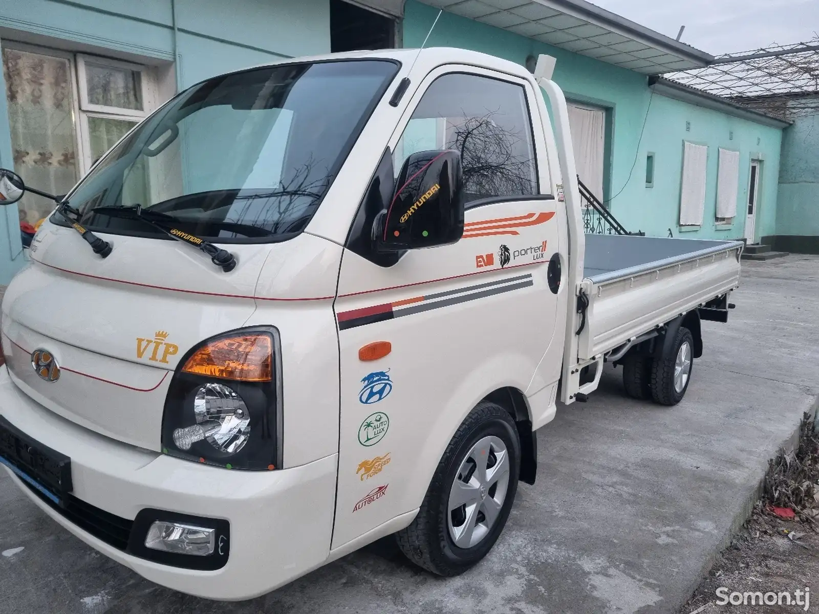 Бортовой автомобиль Hyundai Porter, 2016-1