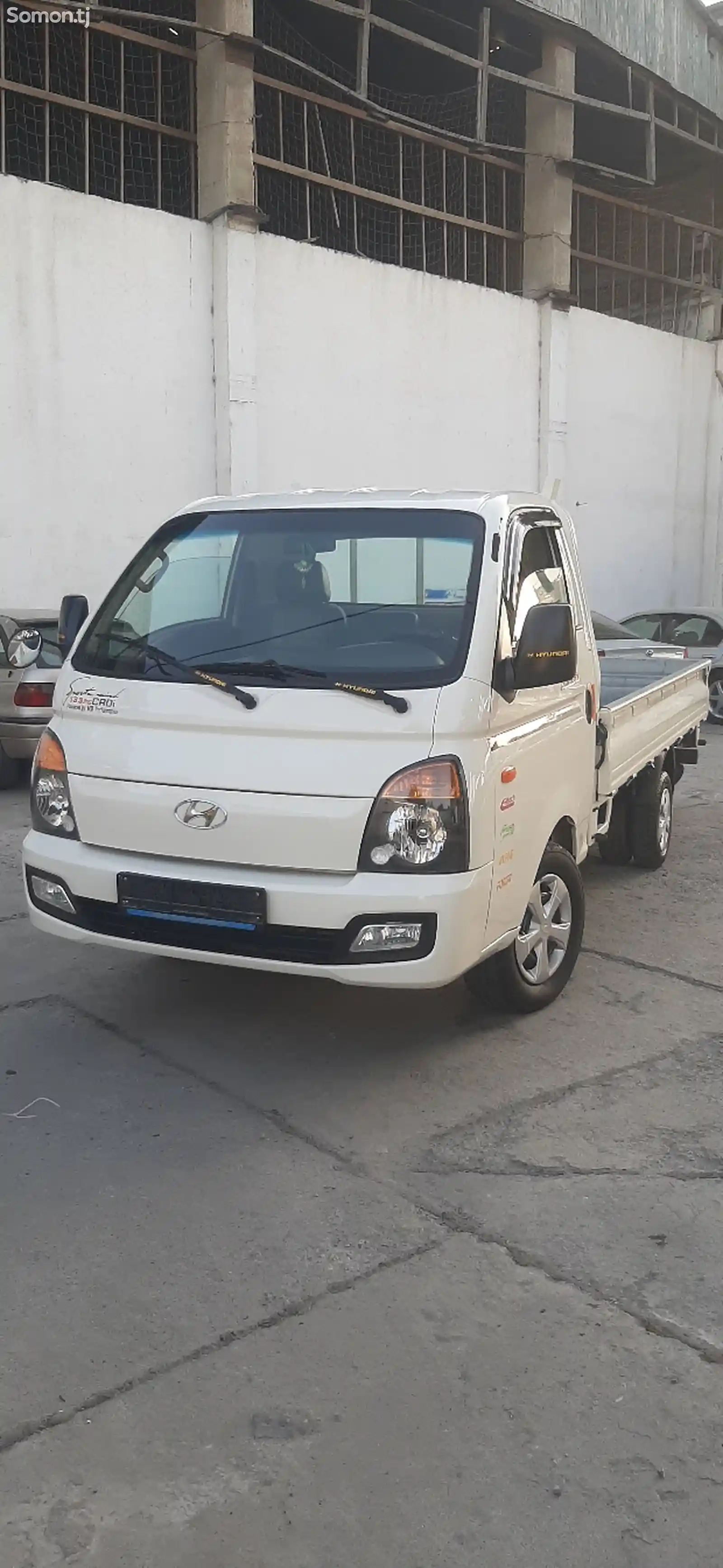 Бортовой автомобиль Hyundai Porter , 2014-1