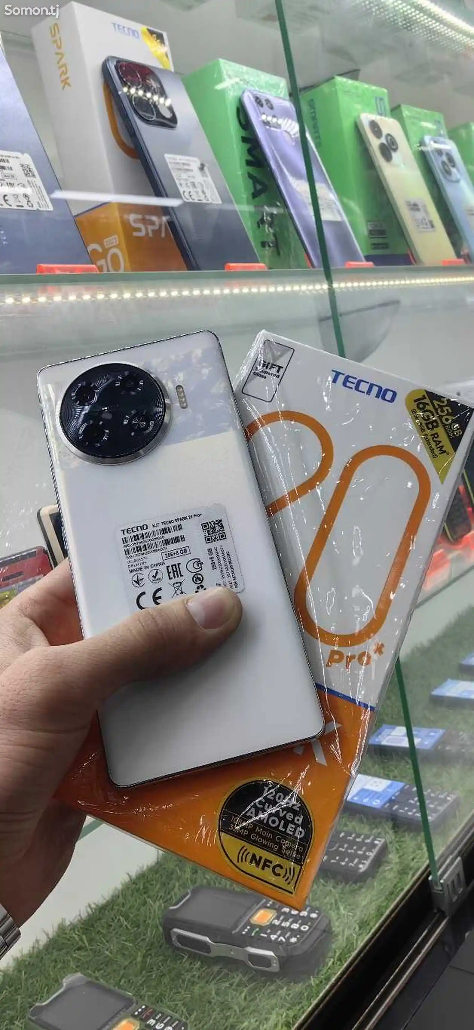 Tecno Spark 20 pro+-2